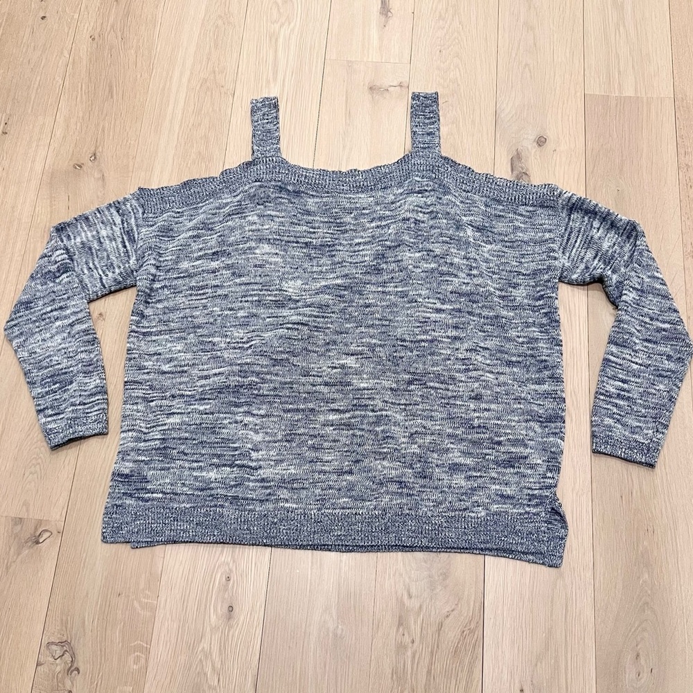 Stitches and Stripes Long Sleeve Cold Shoulder Sweater Marled Blue Medium - Picture 4 of 11